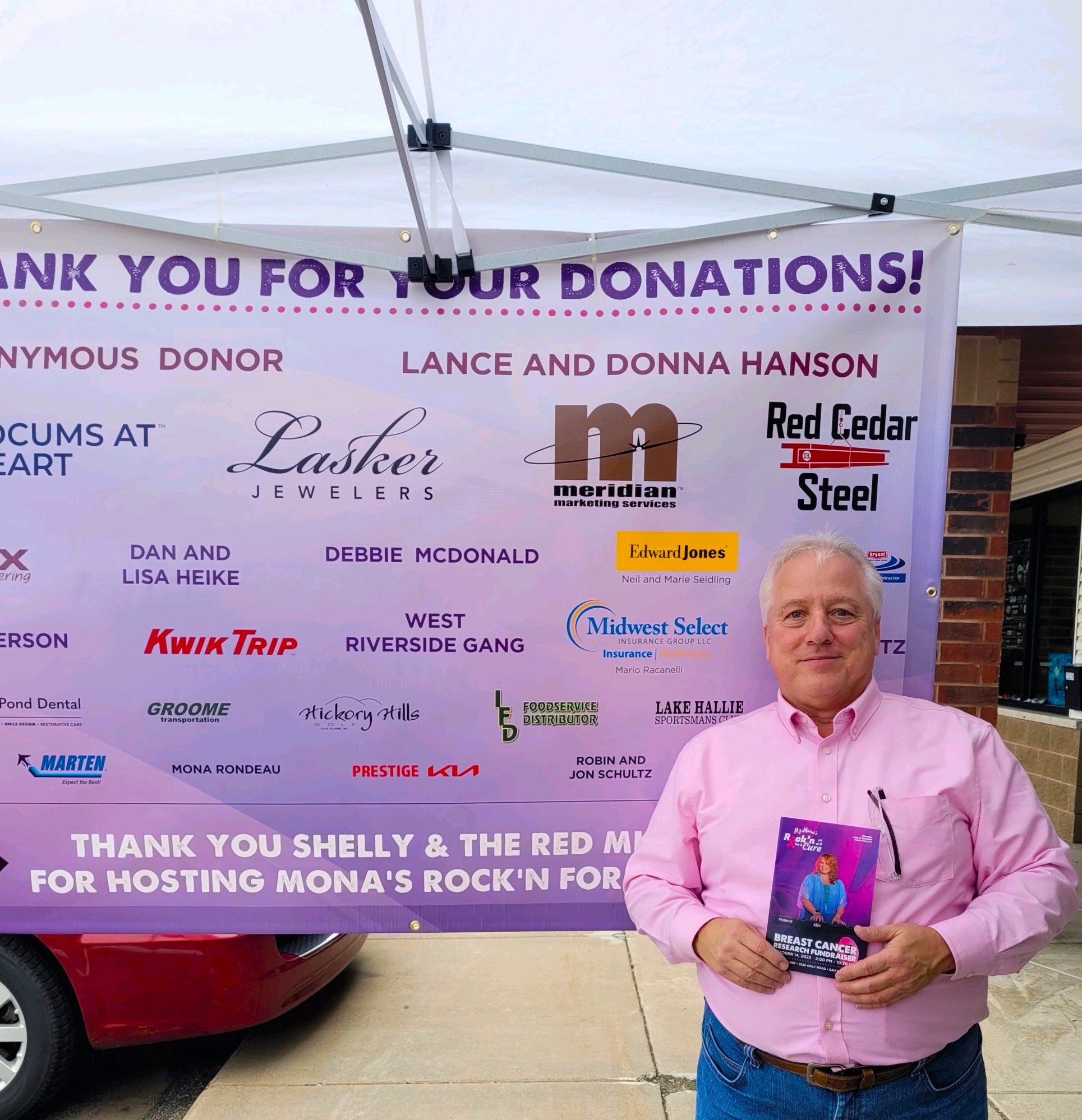 Midwest Select Insurance Group Medicare agent, Mario Racanelli, sponsoring Mz Mona's Rock'n for a Cure event dedicated to funding Breast Cancer research.